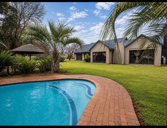 3 BEDROOM HOUSE FOR SALE IN THREE RIVERS PROPER